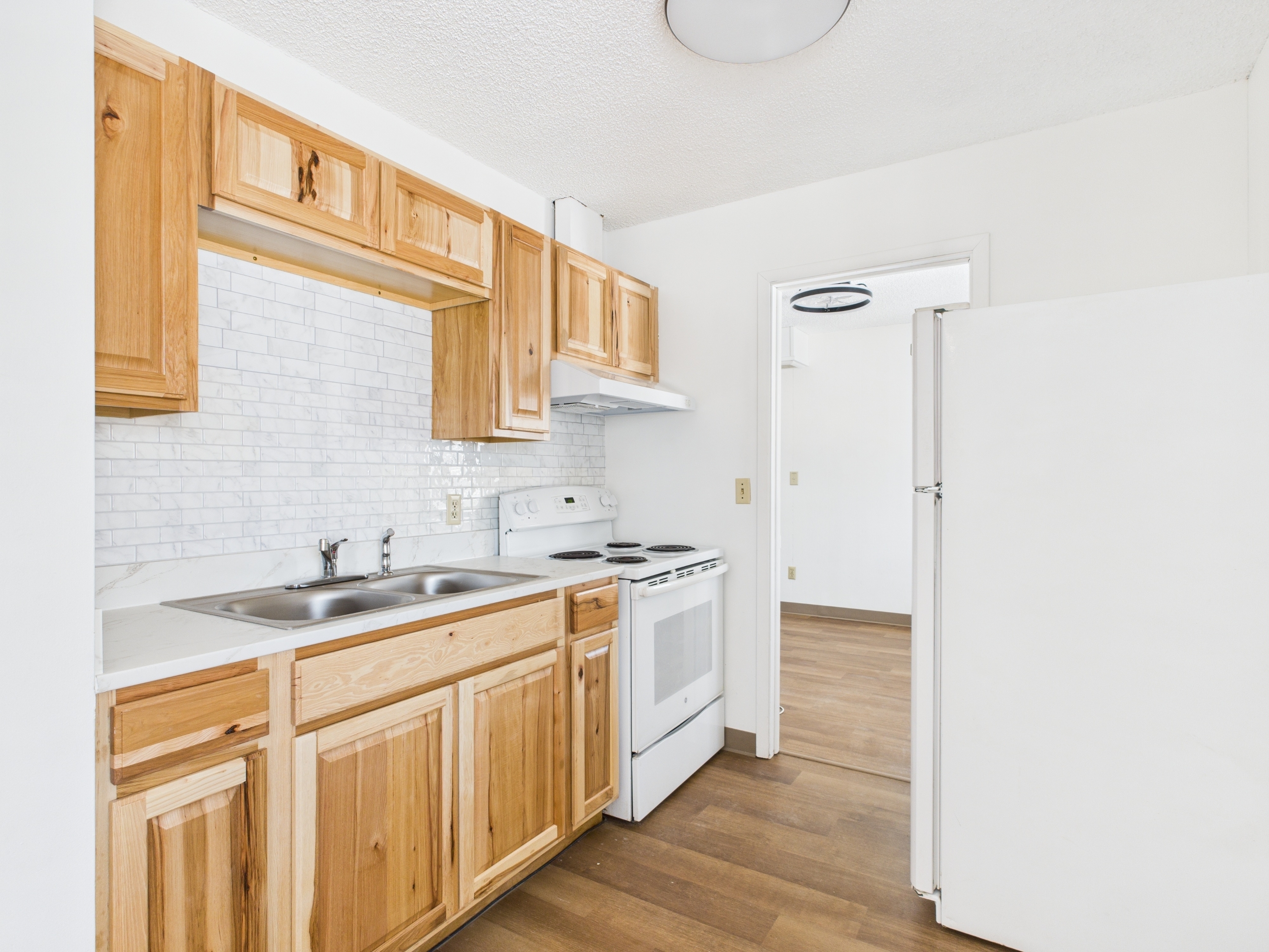 405 Slater Street - 1