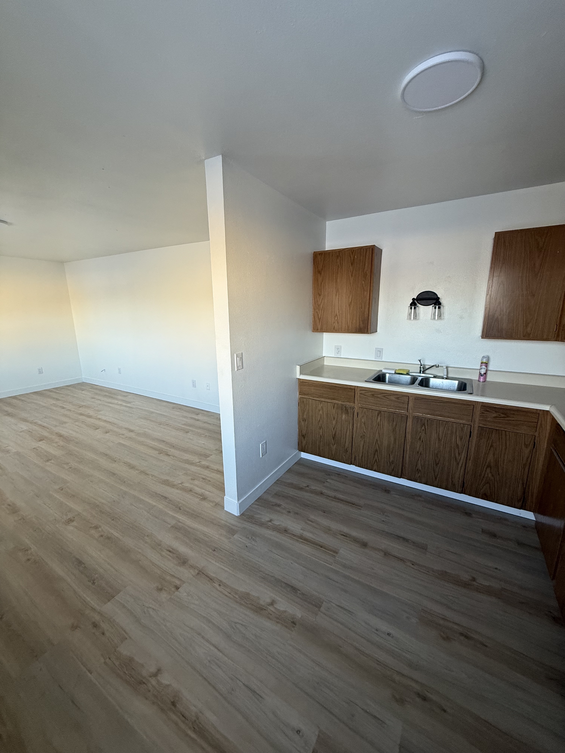 3712 Swenson Avenue - 7