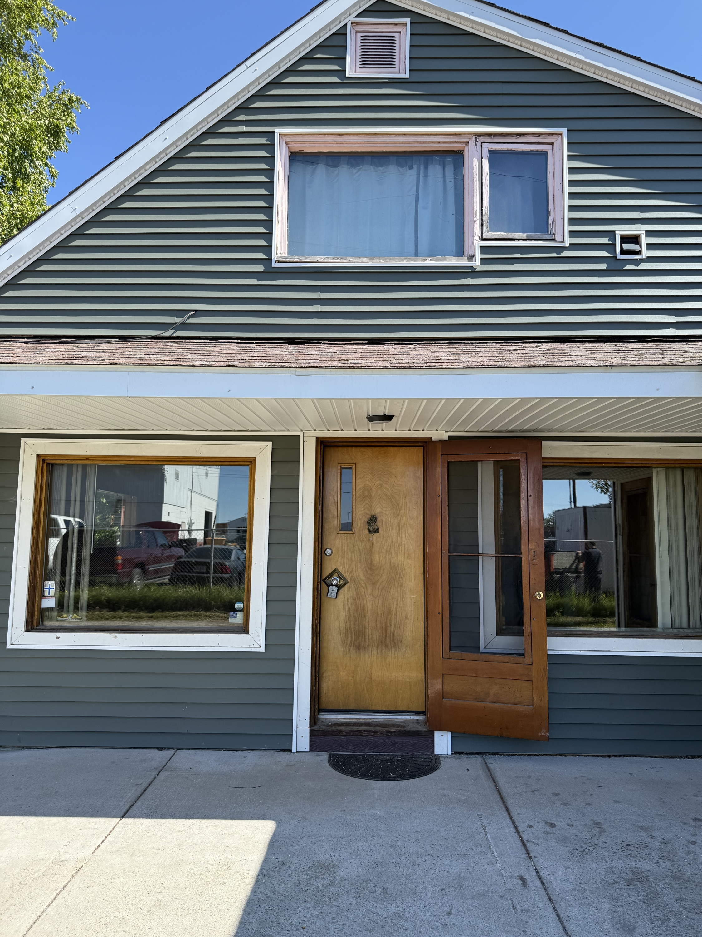 409 Slater Street - 2